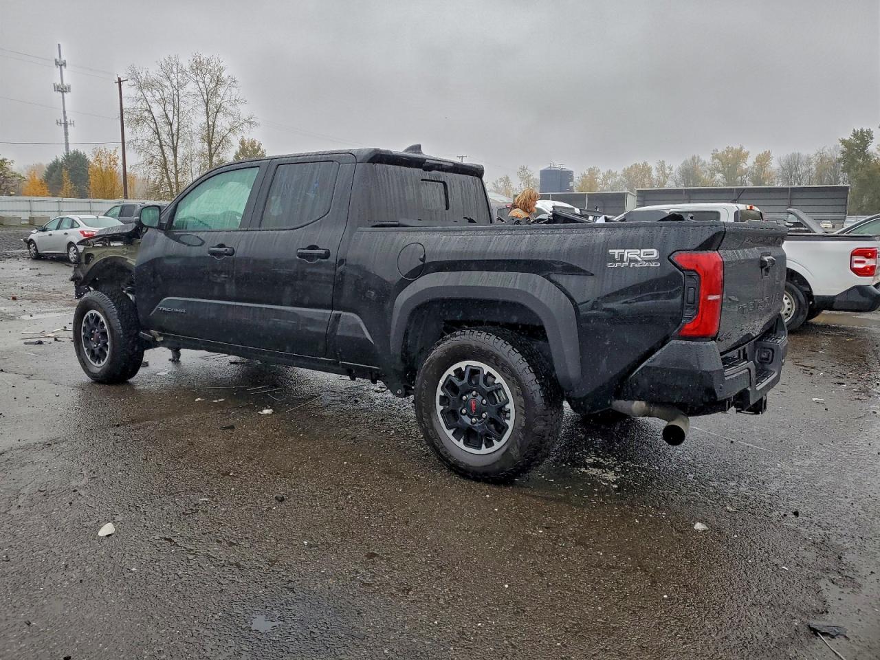 Toyota Tacoma Double Cab Image 4