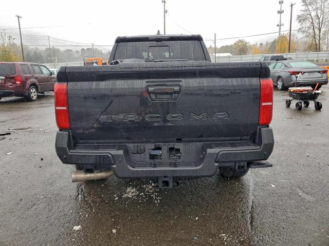 Toyota Tacoma Double Cab Image 6