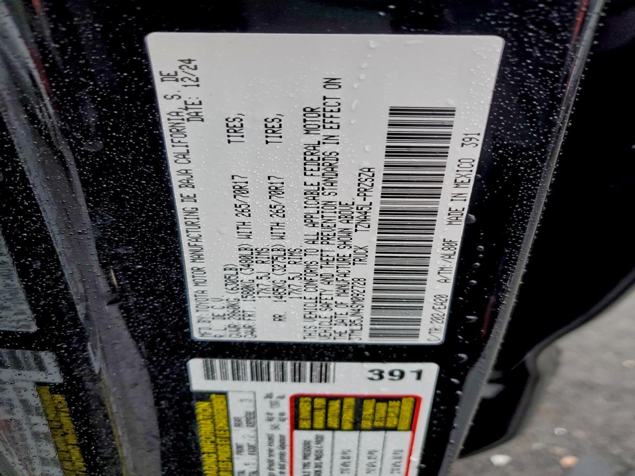 Toyota Tacoma Double Cab Image 3