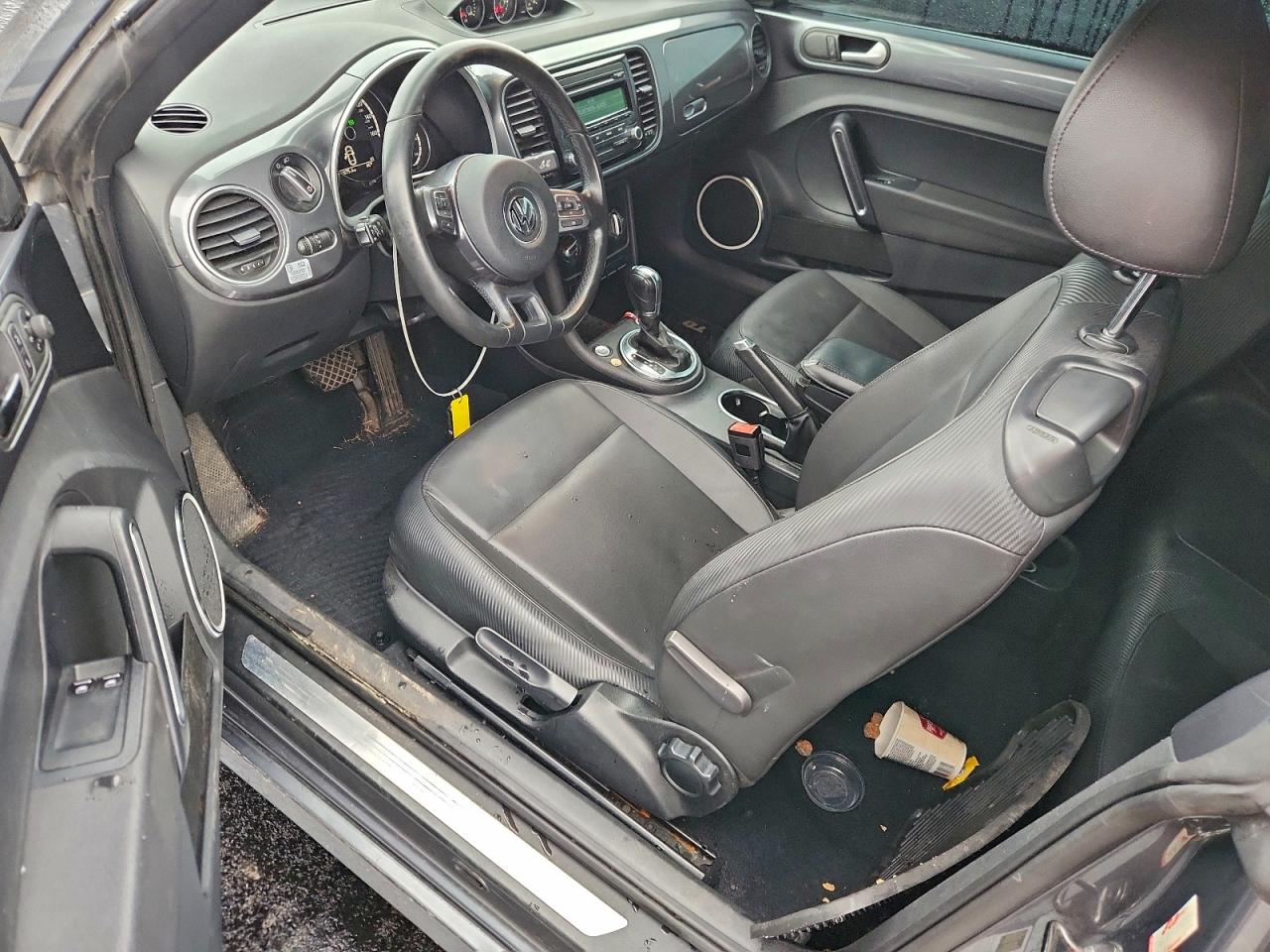 Volkswagen Beetle Image 5