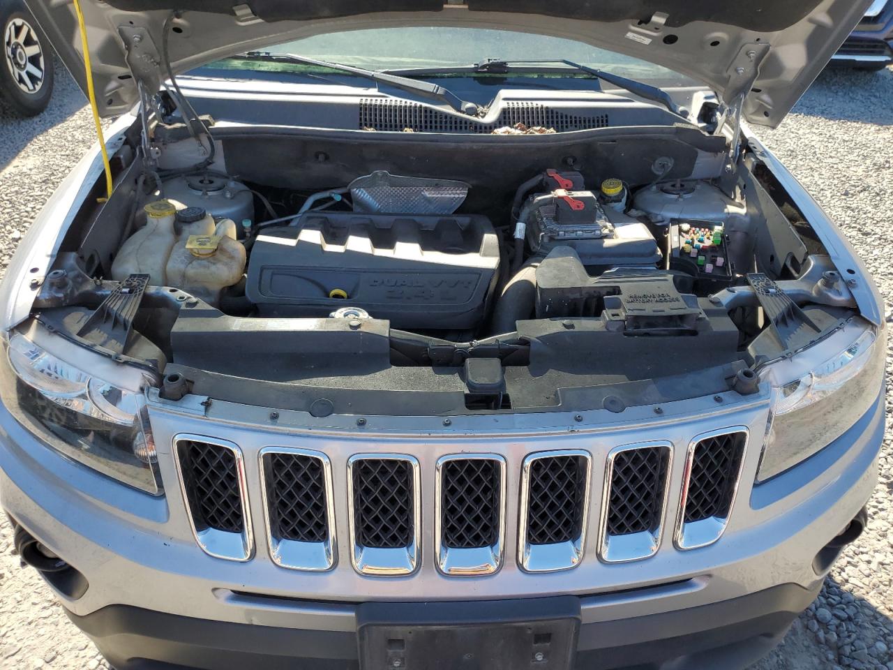 Jeep Compass Sport Image 13