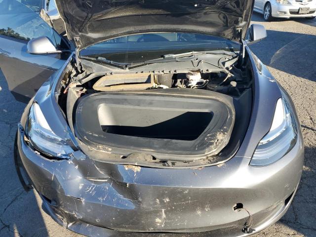 Tesla Model Y Image 11