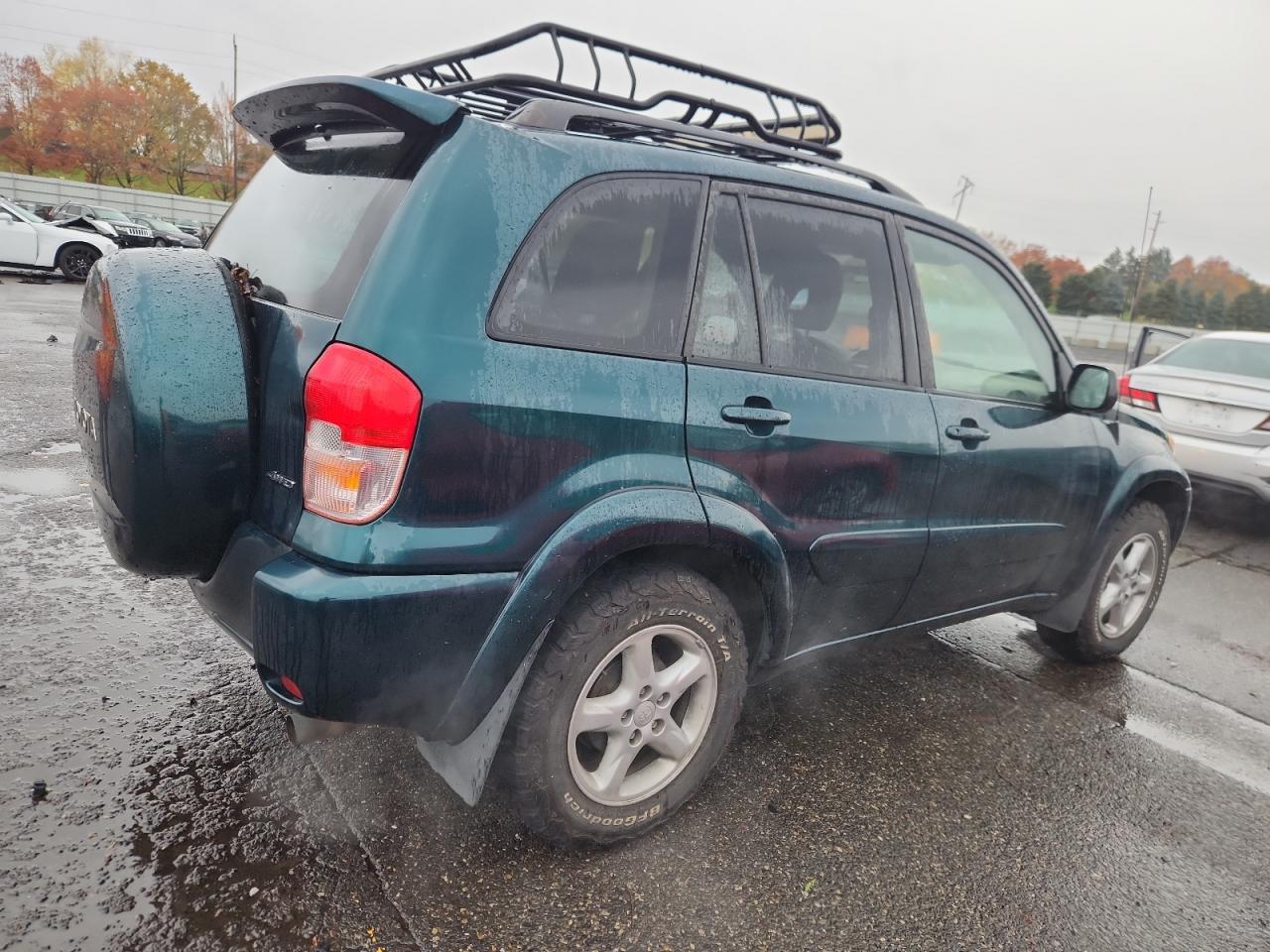 Toyota RAV4 Image 3