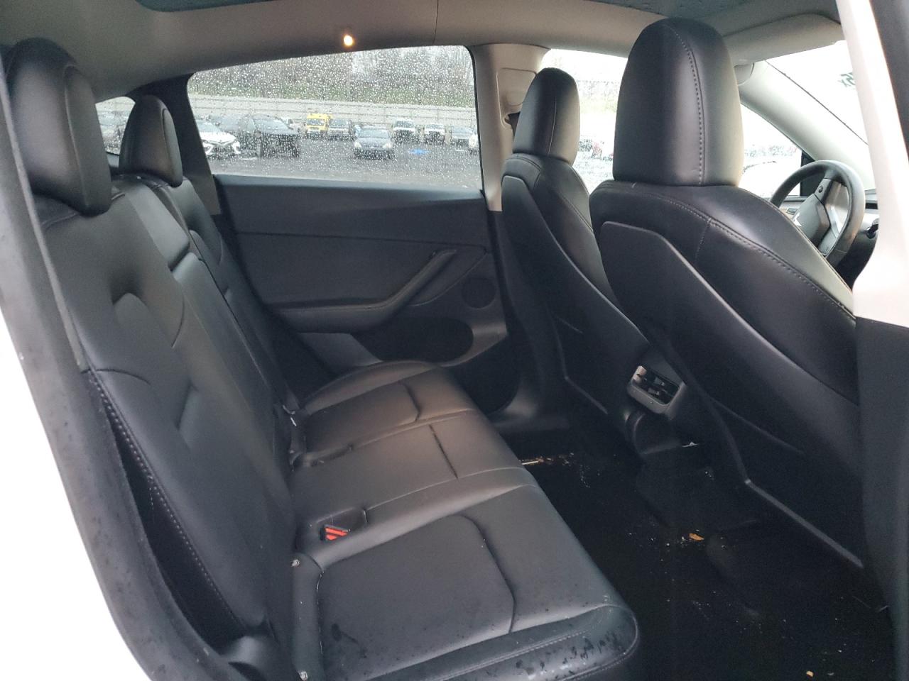 Tesla Model Y Image 11