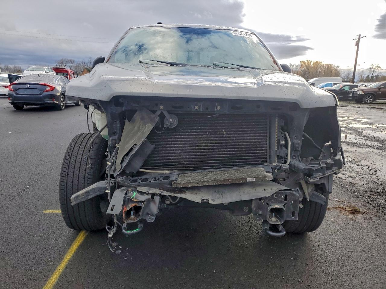 Ford F-150 Supercrew Image 7