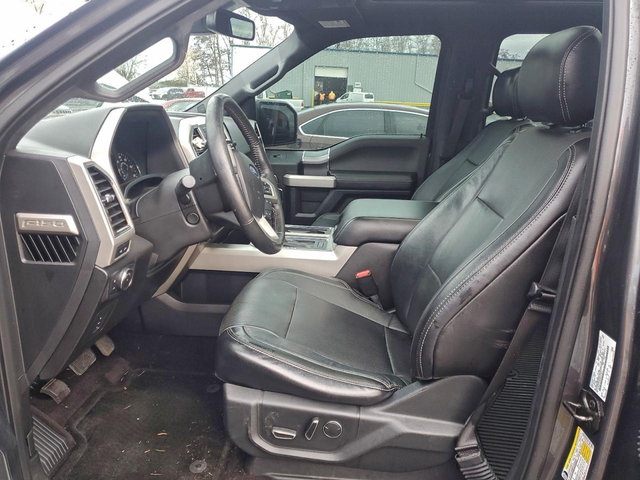 Ford F-150 Supercrew Image 3