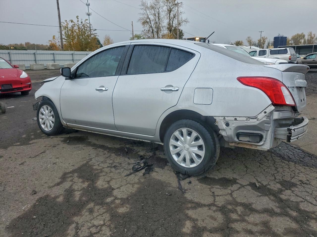 Nissan Versa S Image 4