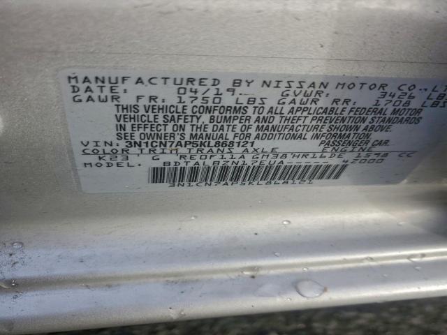 Nissan Versa S Image 8