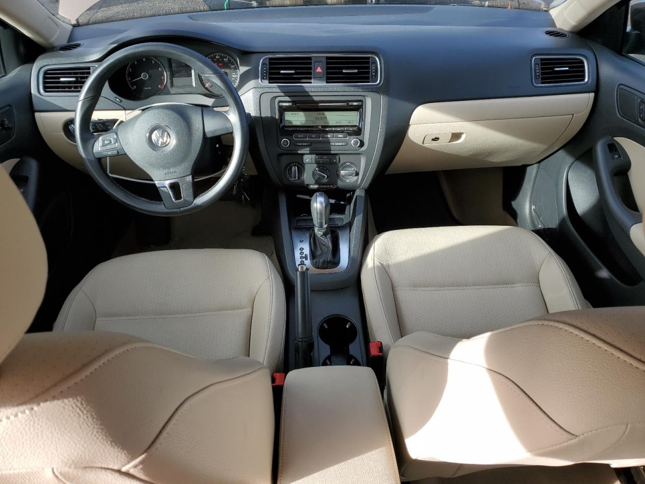 Volkswagen Jetta Se Image 9