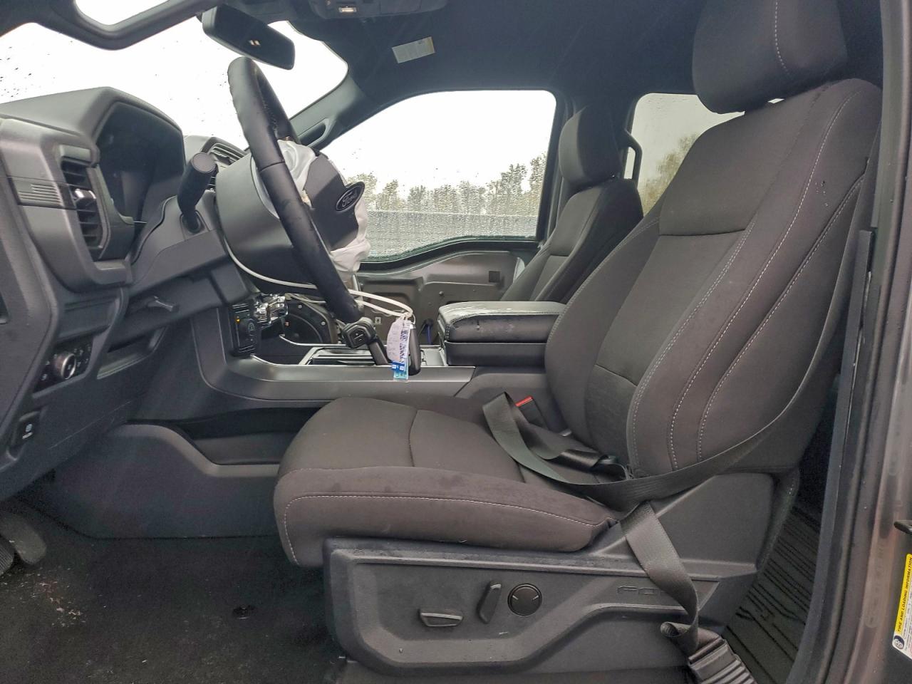 Ford F-150 Xlt Image 13