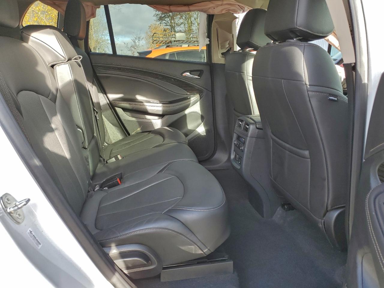 Buick Envision Essence Image 8