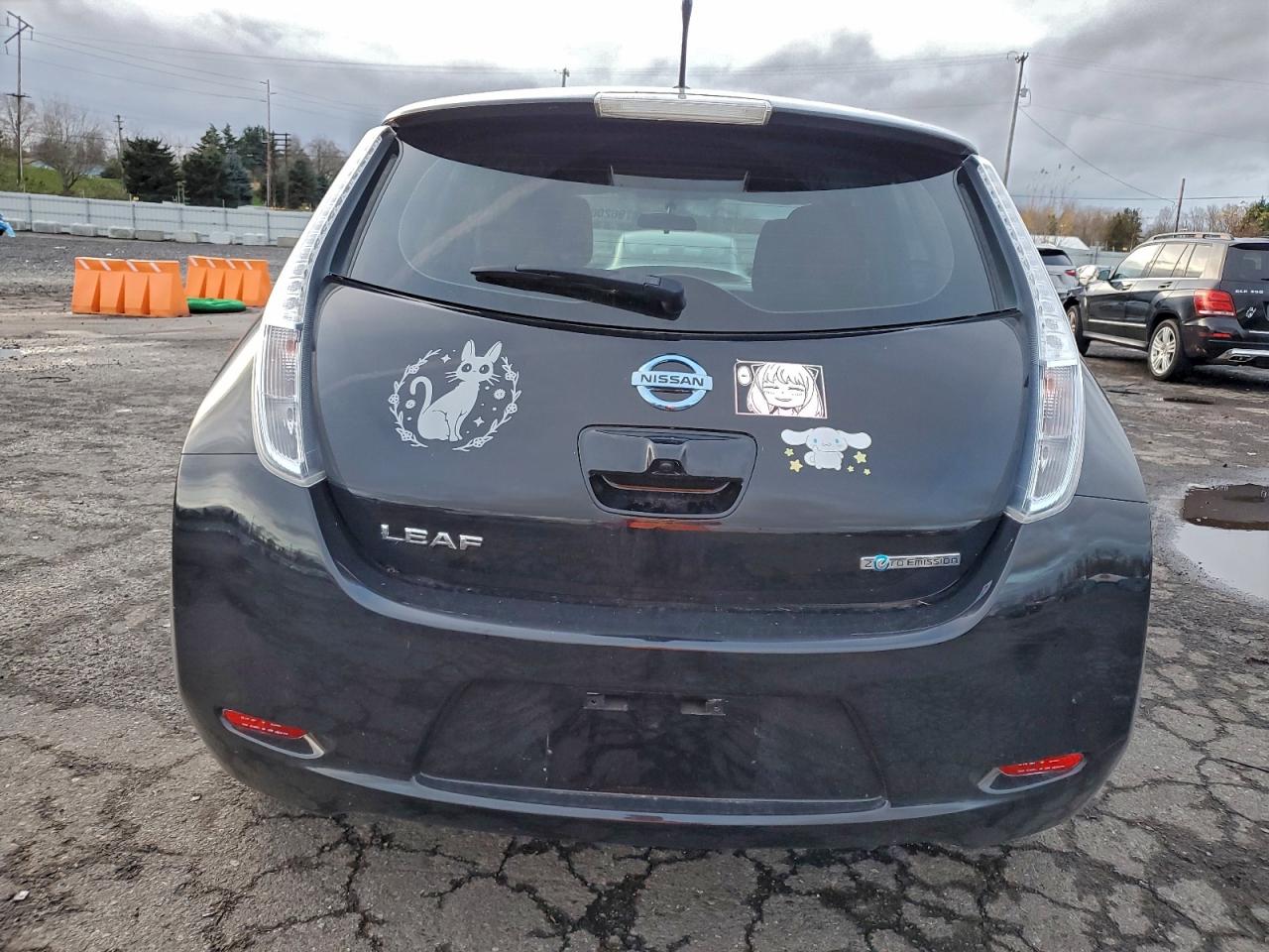 Nissan LEAF S Image 4