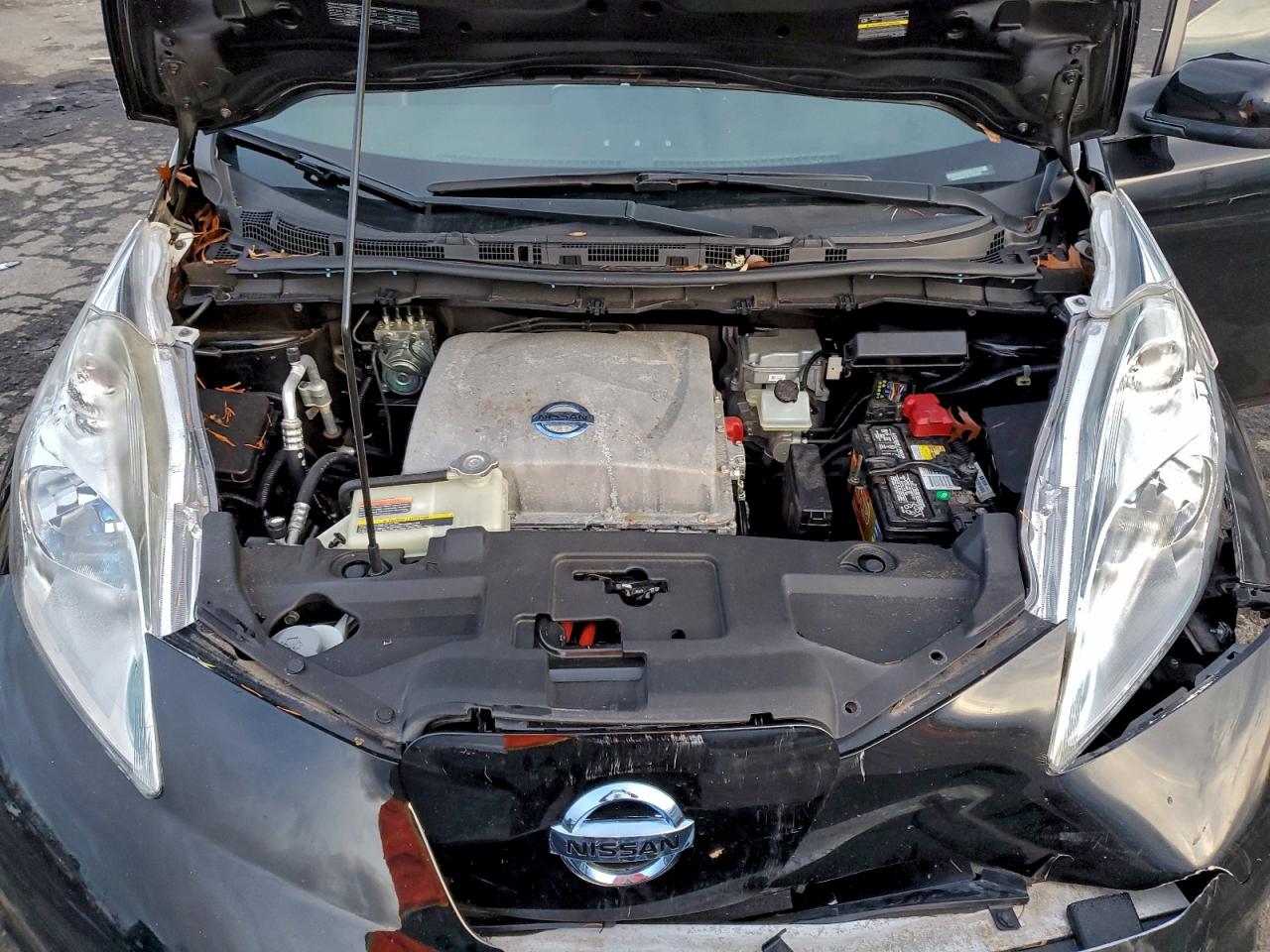 Nissan LEAF S Image 2