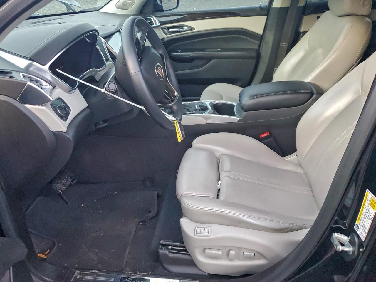 Cadillac SRX Luxury Collection Image 6