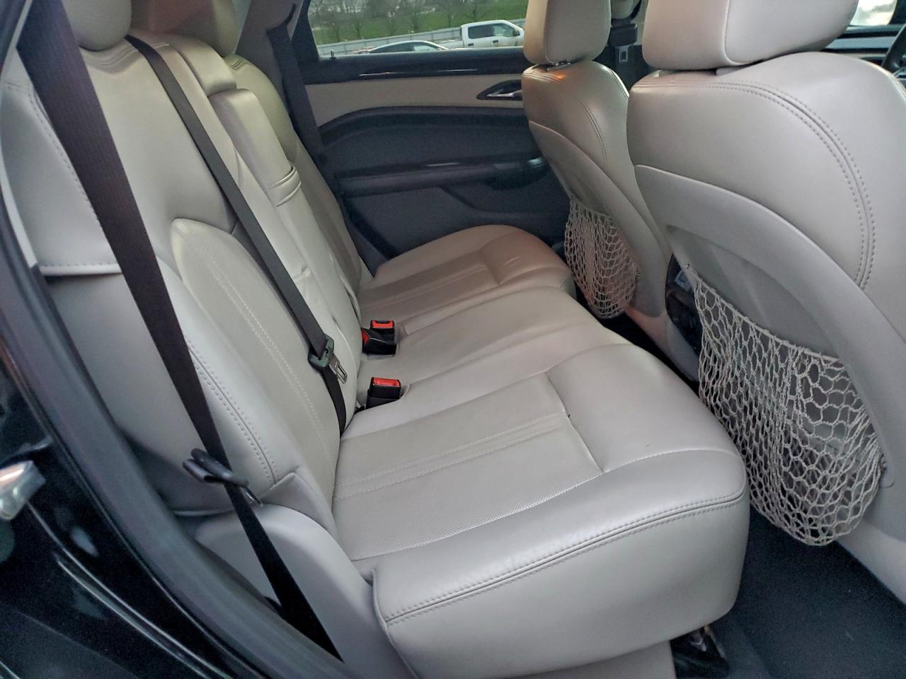 Cadillac SRX Luxury Collection Image 8