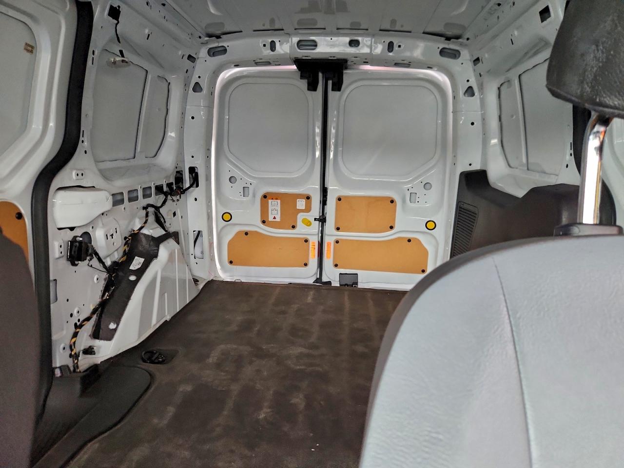 Ford Transit Xl Image 10