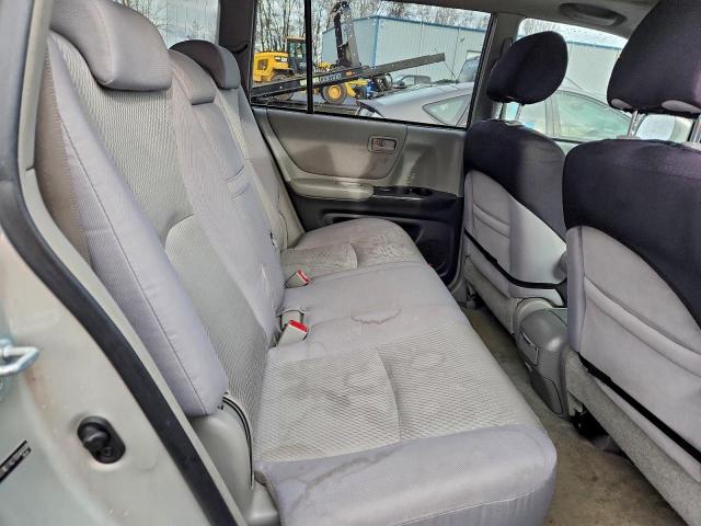 Toyota Highlander Hybrid Image 6