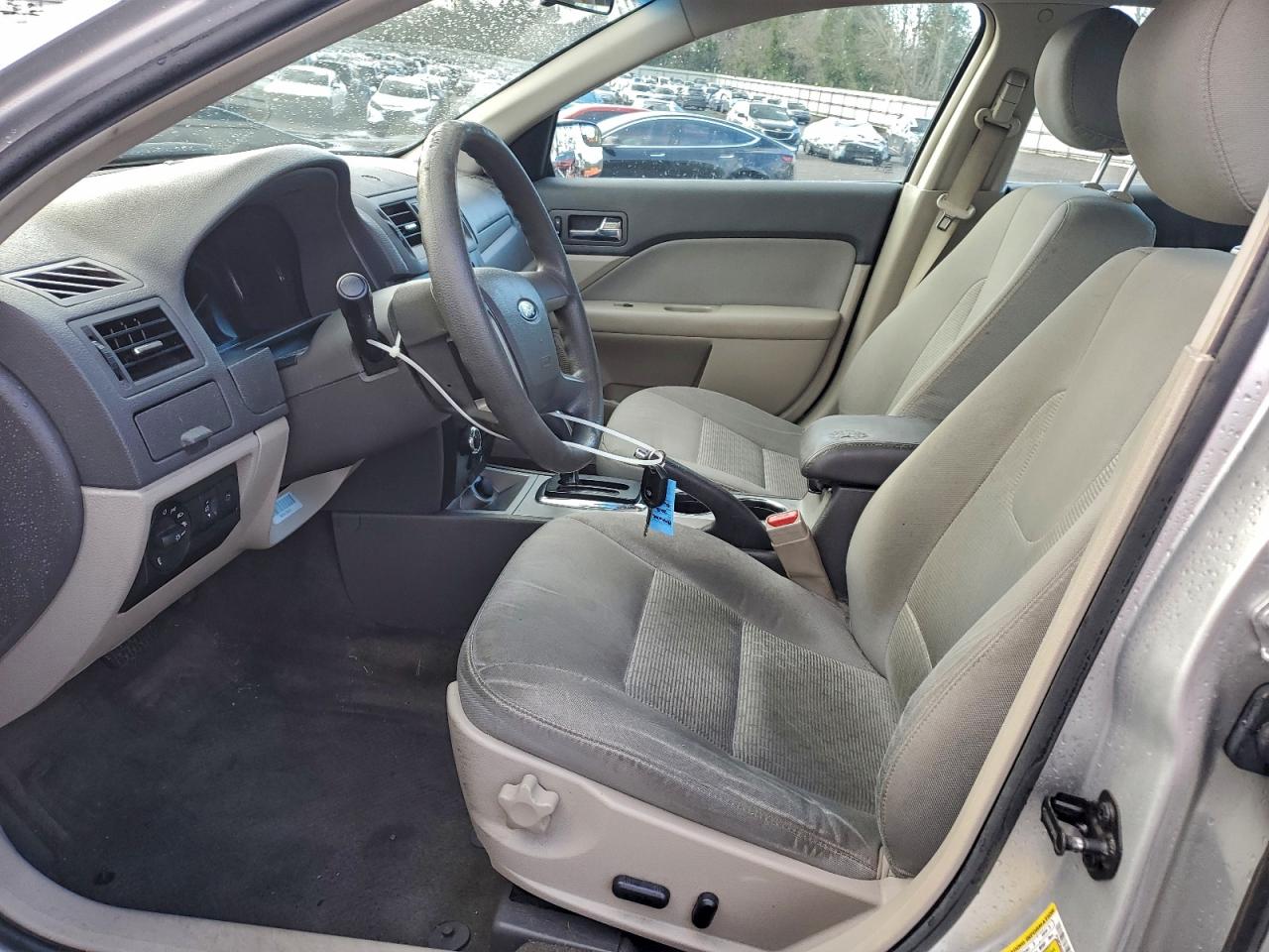 Ford Fusion Se Image 12