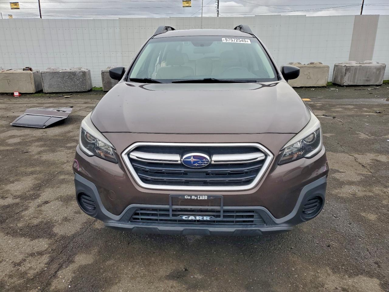 Subaru Outback 2.5i Image 4