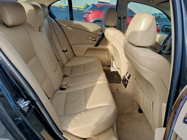 BMW 5 Series I Image 13