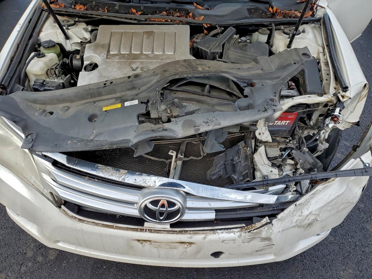 Toyota Avalon Base Image 11