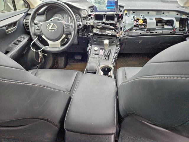 Lexus NX 200t Base Image 12