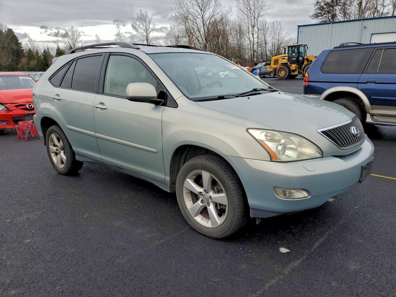 Lexus RX 330 Image 2