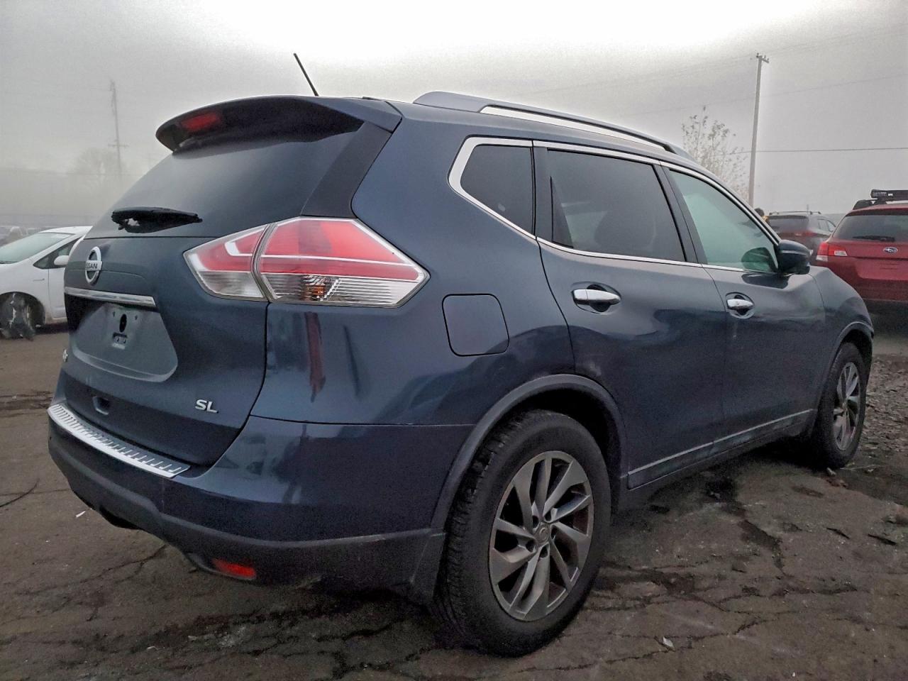 Nissan Rogue S Image 4