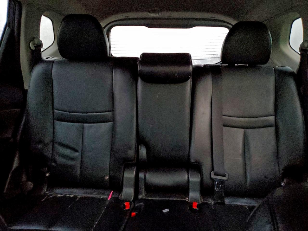 Nissan Rogue S Image 11