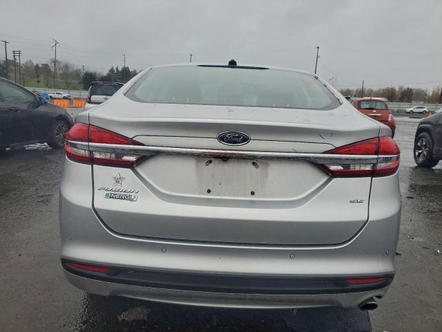 Ford Fusion Se Phev Image 11