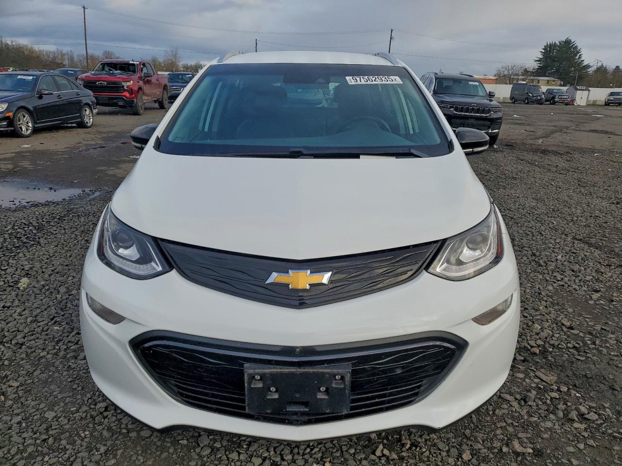 Chevrolet Bolt Premier Image 5