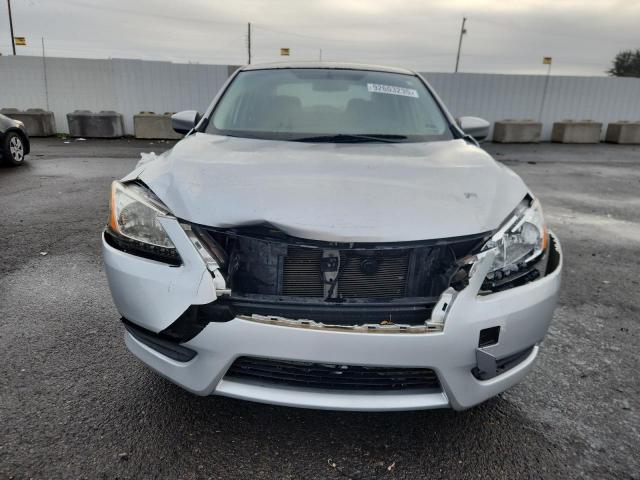 Nissan Sentra S Image 7