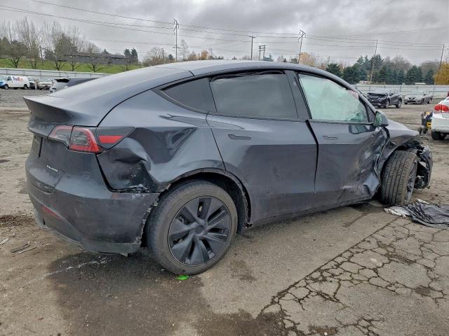Tesla Model Y Image 11