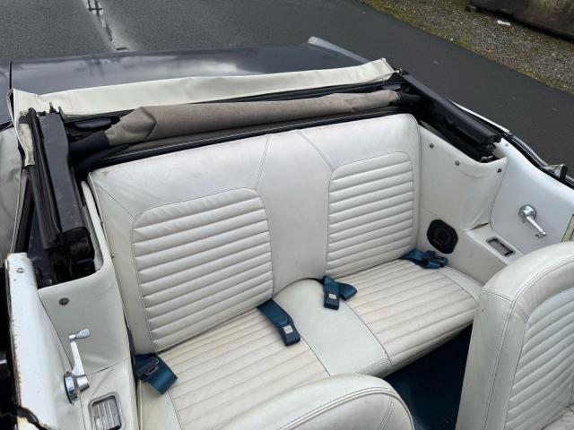 Ford Mustang Image 8