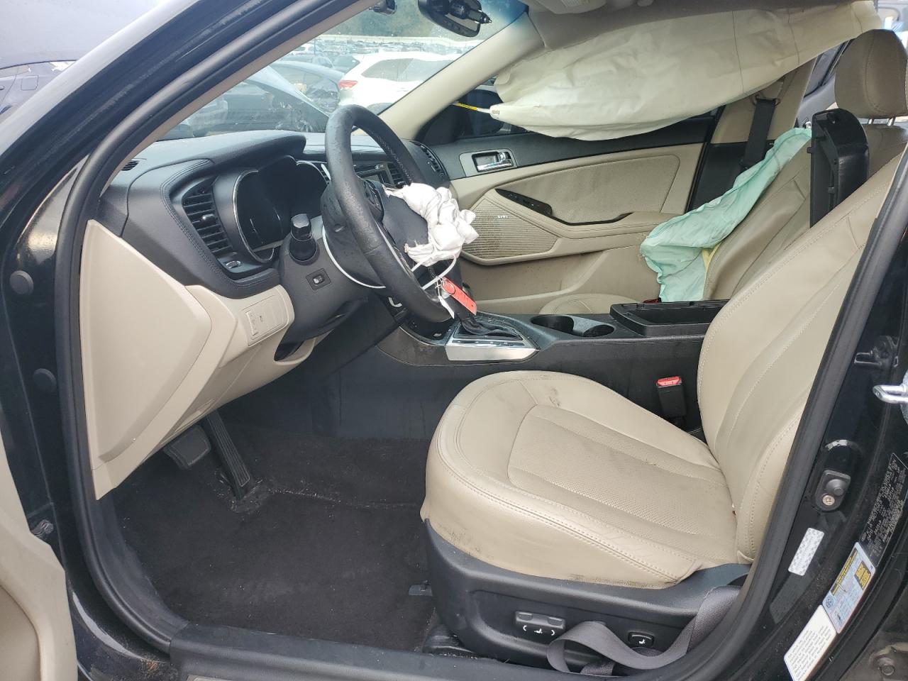 Kia Optima Hybrid Image 8