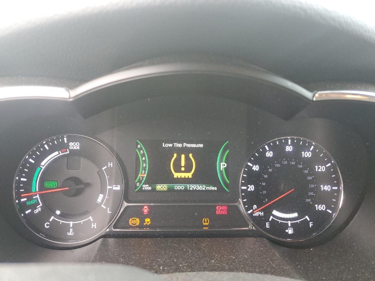 Kia Optima Hybrid Image 12