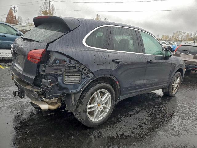 Porsche Cayenne Image 13