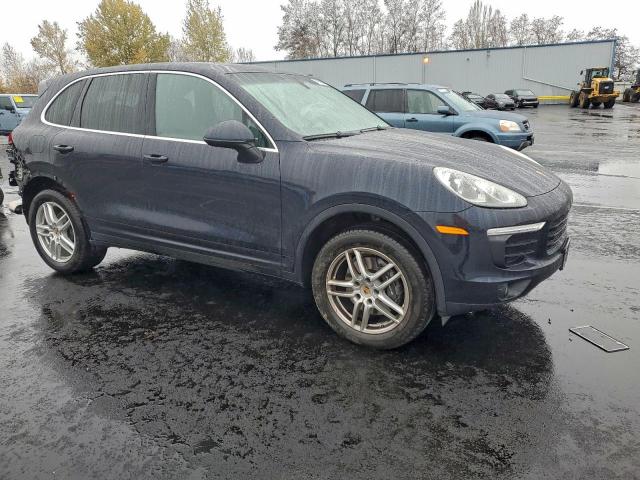 Porsche Cayenne Image 12