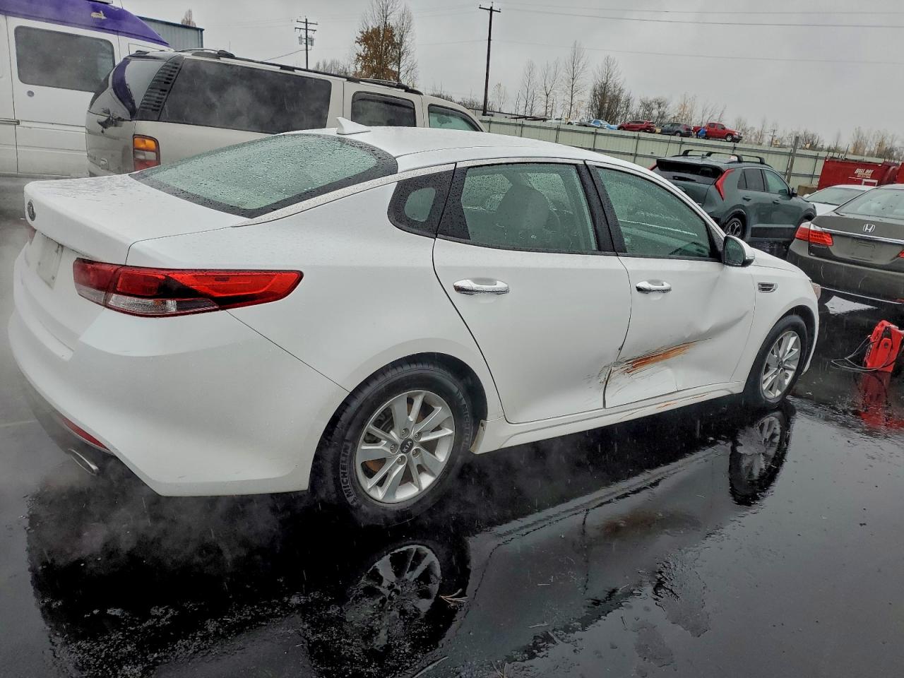 Kia Optima Lx Image 10