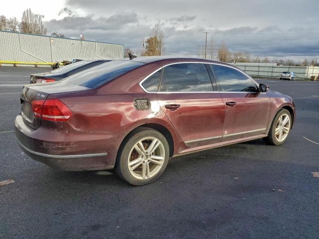 Volkswagen Passat Sel Image 10