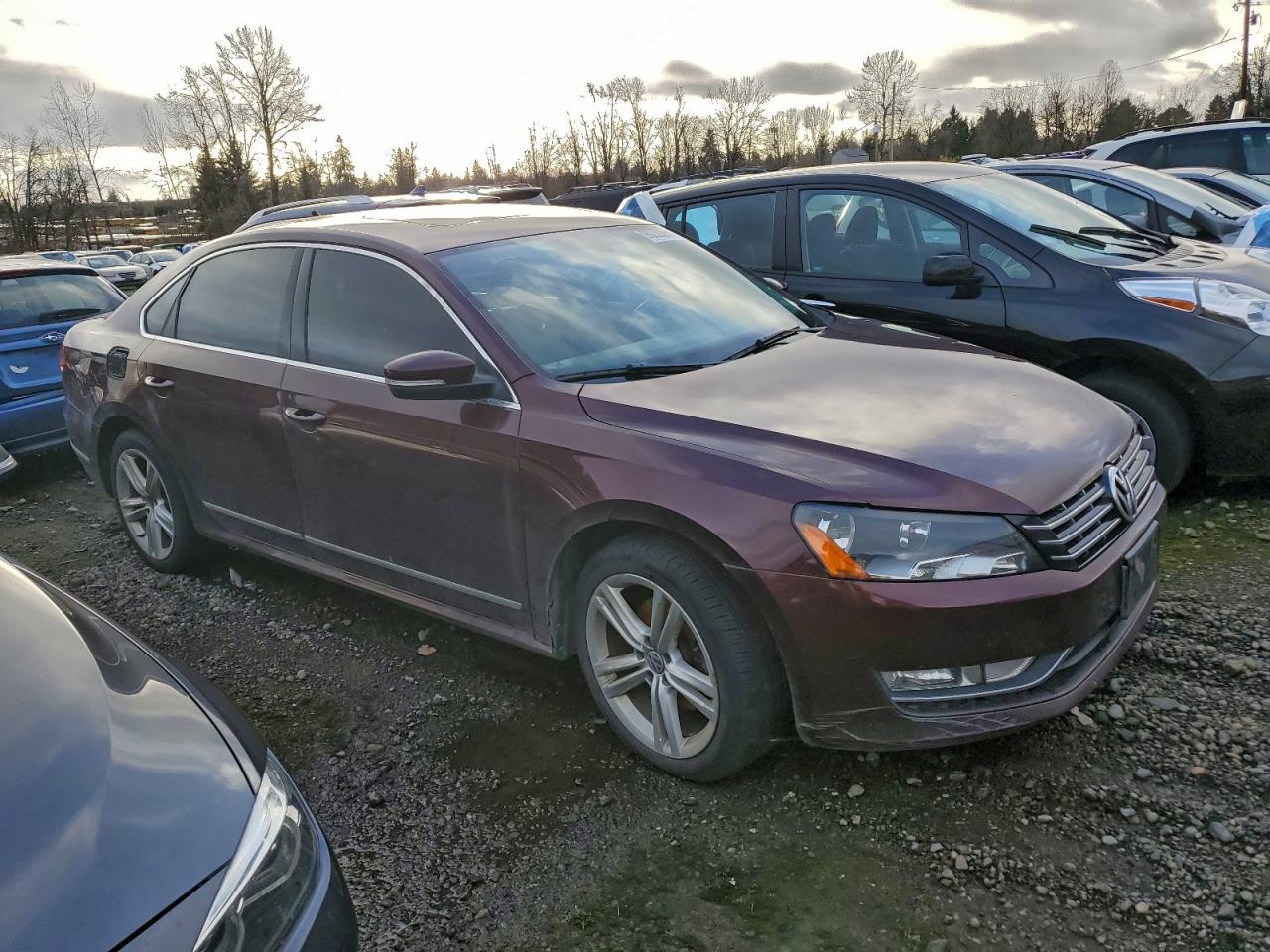 Volkswagen Passat Sel Image 5