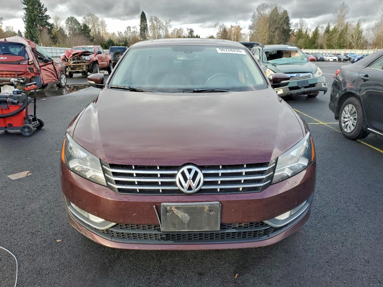Volkswagen Passat Sel Image 7