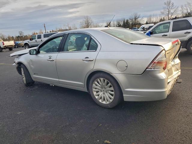 Ford Fusion Hybrid Image 9
