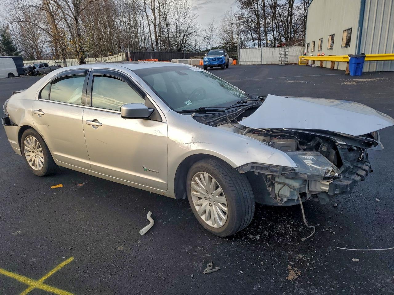 Ford Fusion Hybrid Image 3