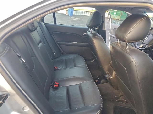 Ford Fusion Hybrid Image 7