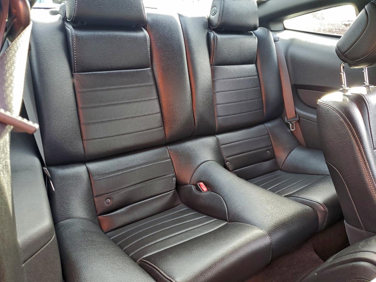 Ford Mustang Gt Image 5