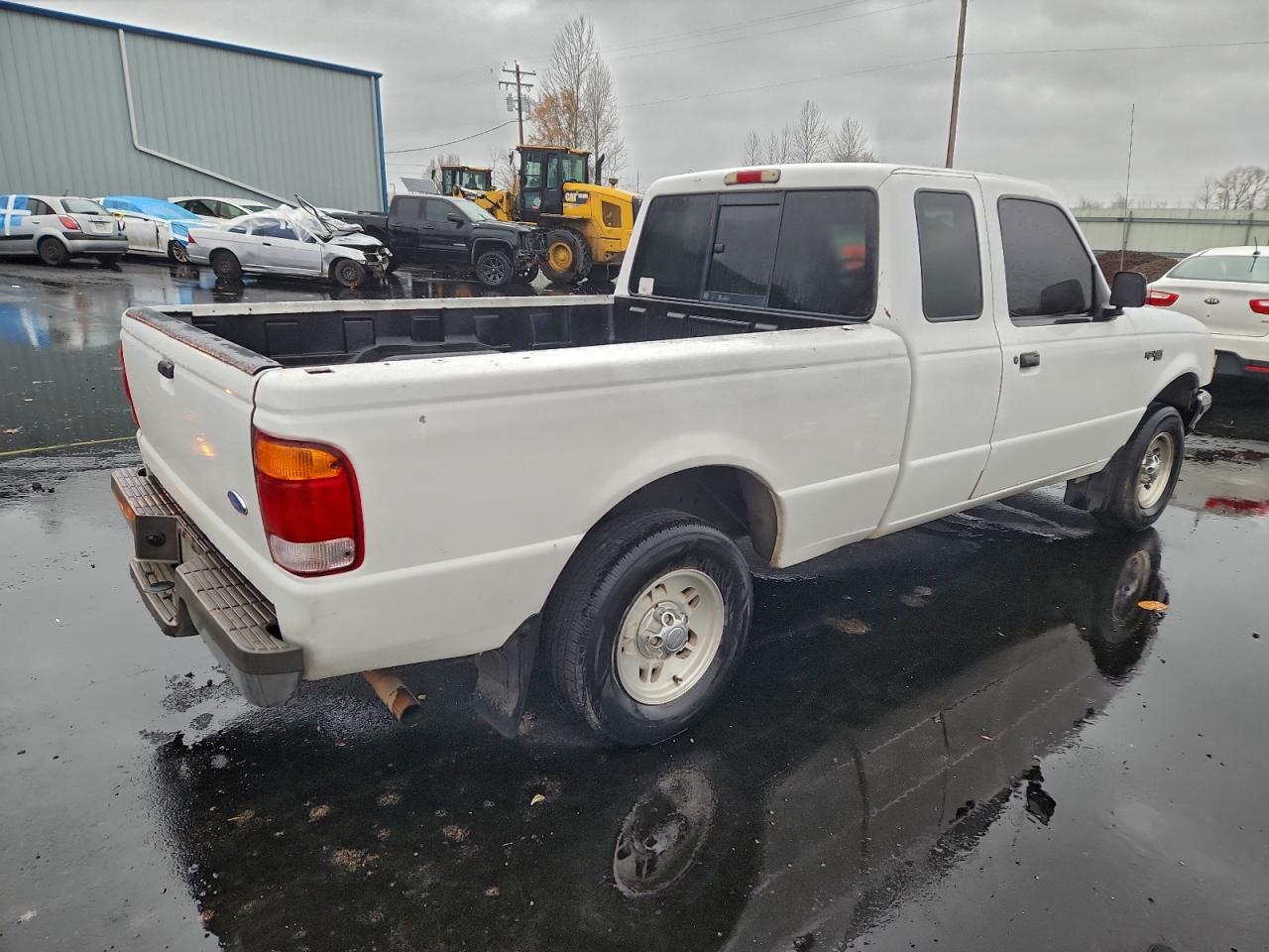 Ford Ranger Super Cab Image 3