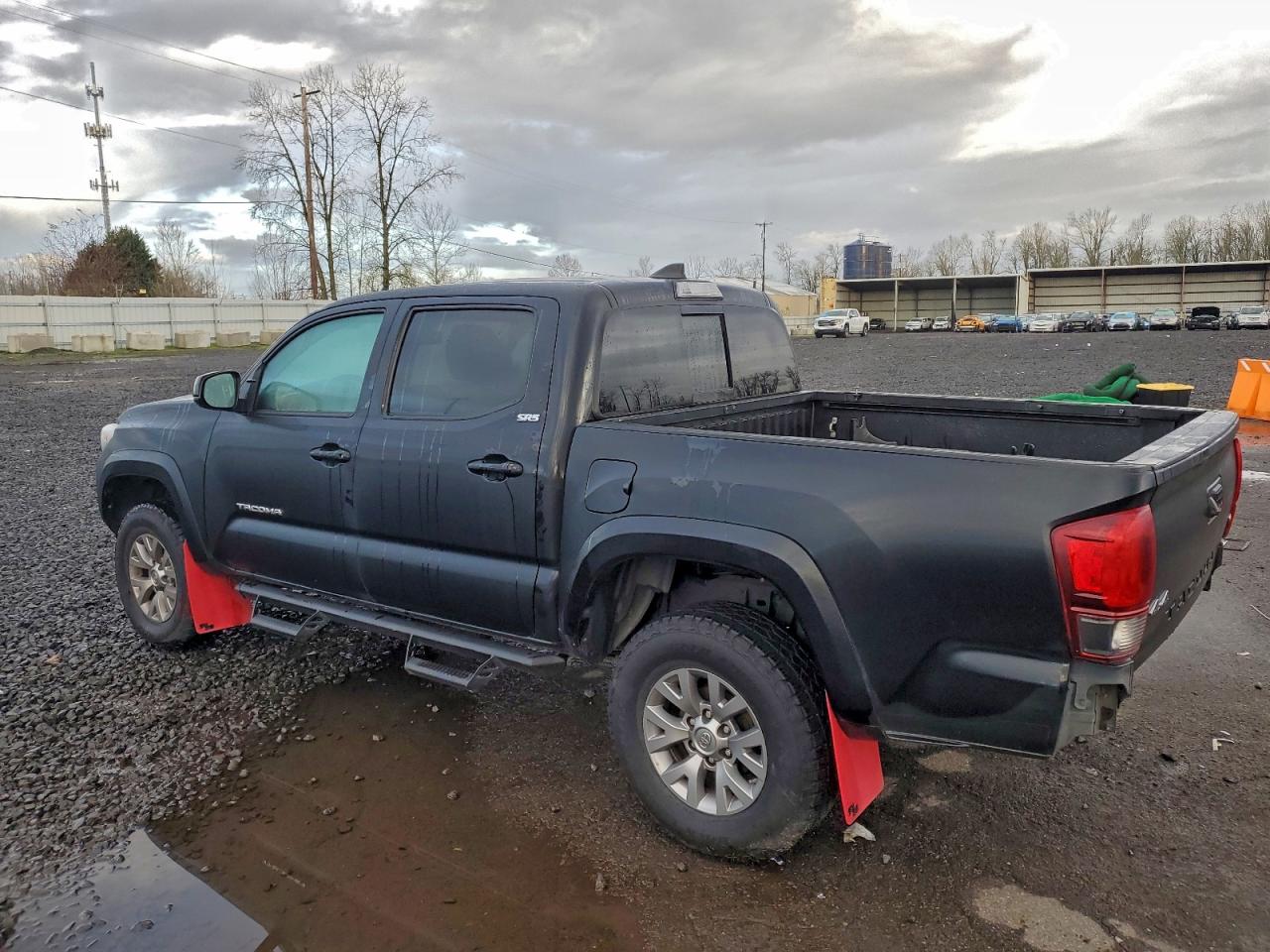 Toyota Tacoma Double Cab Image 9