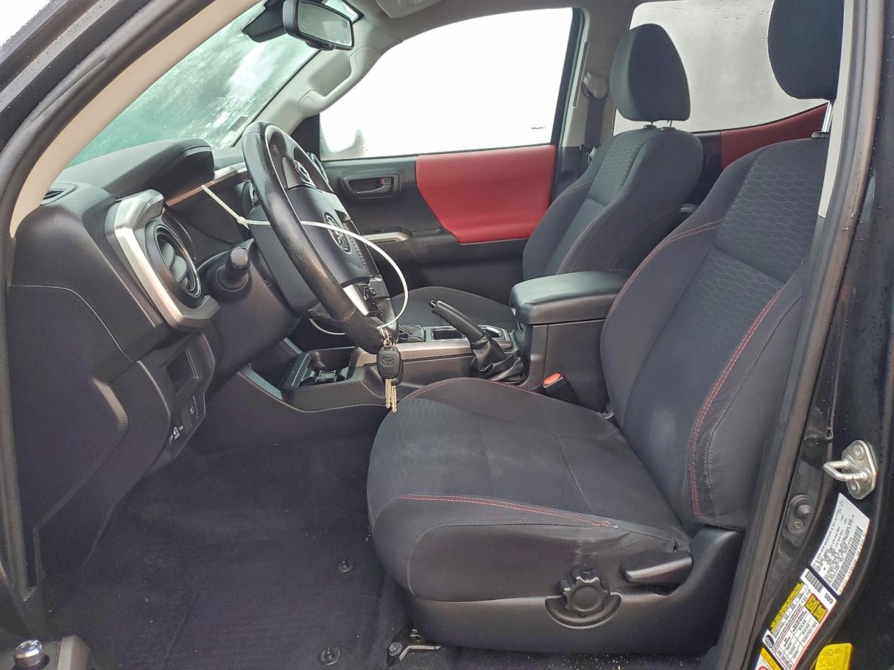 Toyota Tacoma Double Cab Image 5