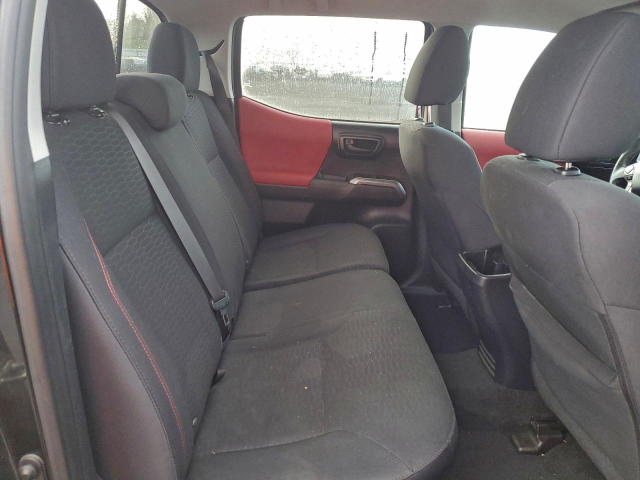 Toyota Tacoma Double Cab Image 2